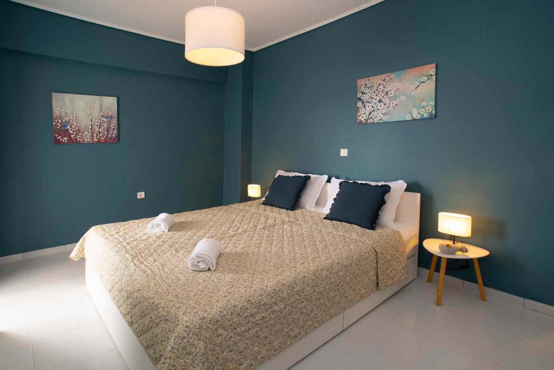 Top Floor Apartment In Халкида Экстерьер фото